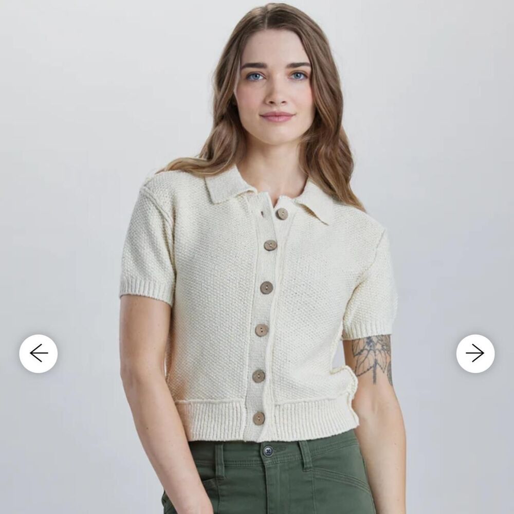 NWT womens cream short sleeve button-up knit collared top small